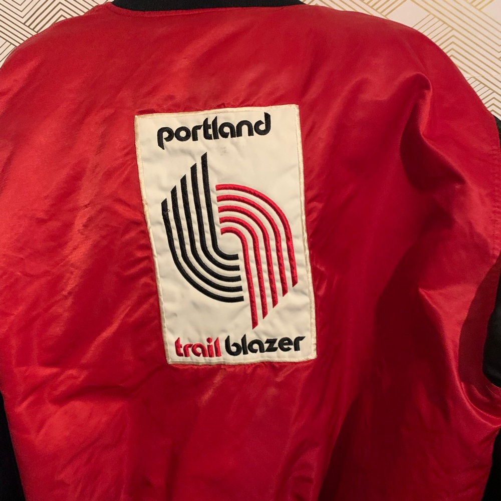 Blazers Red and Black  Satin Bomber Jacket - Picture 9 of 12
